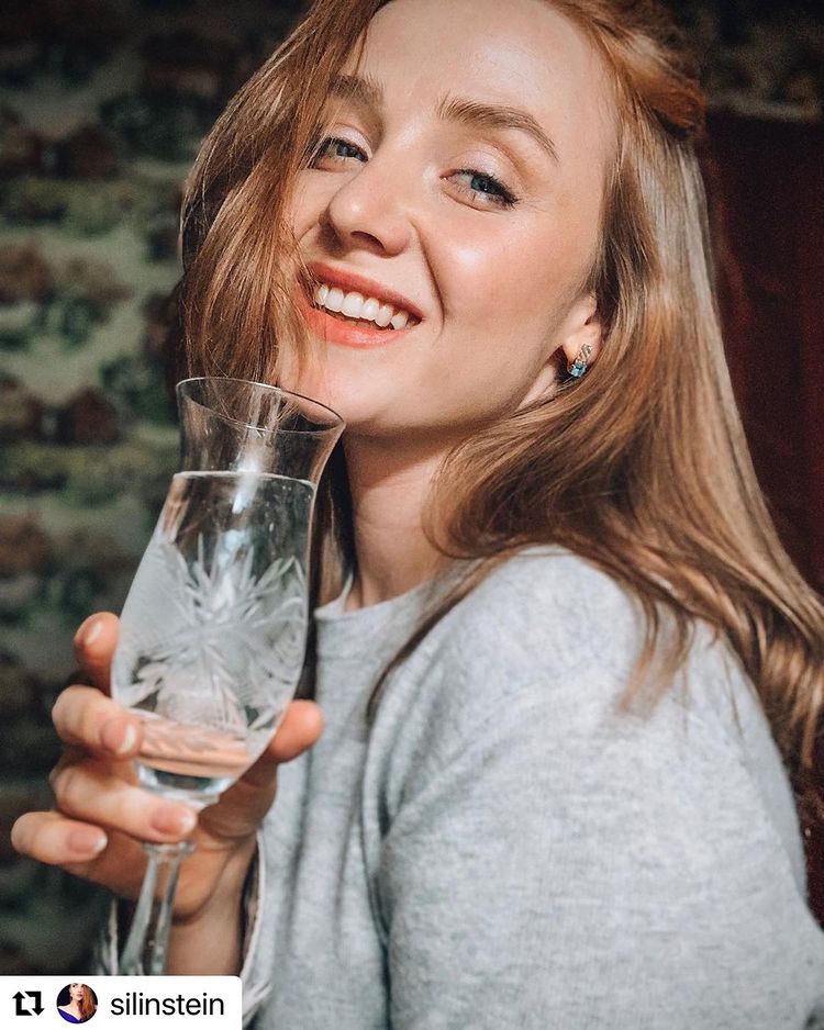 23 декабря 2020 отзыв на отбеливание зубов от @silinstein